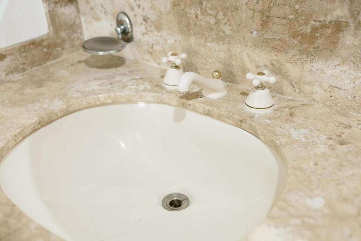Flat 1710 - Apart 1710 •le Premier Jd. Paulista Apartment *