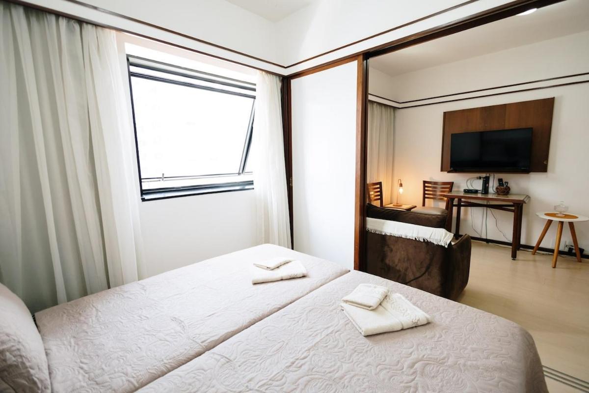 Flat 1710 - Apart 1710 •le Premier Jd. Paulista Sao Paulo