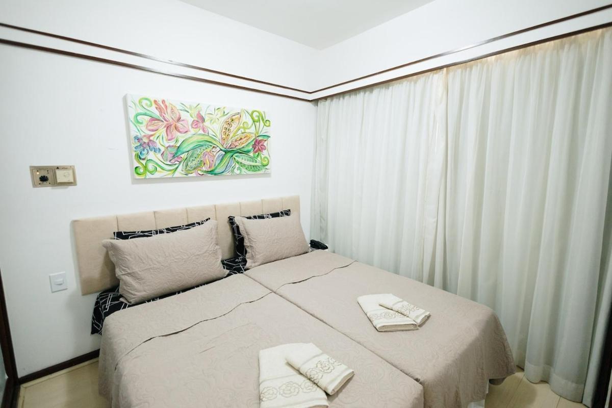 Flat 1710 - Apart 1710 •le Premier Jd. Paulista * Sao Paulo
