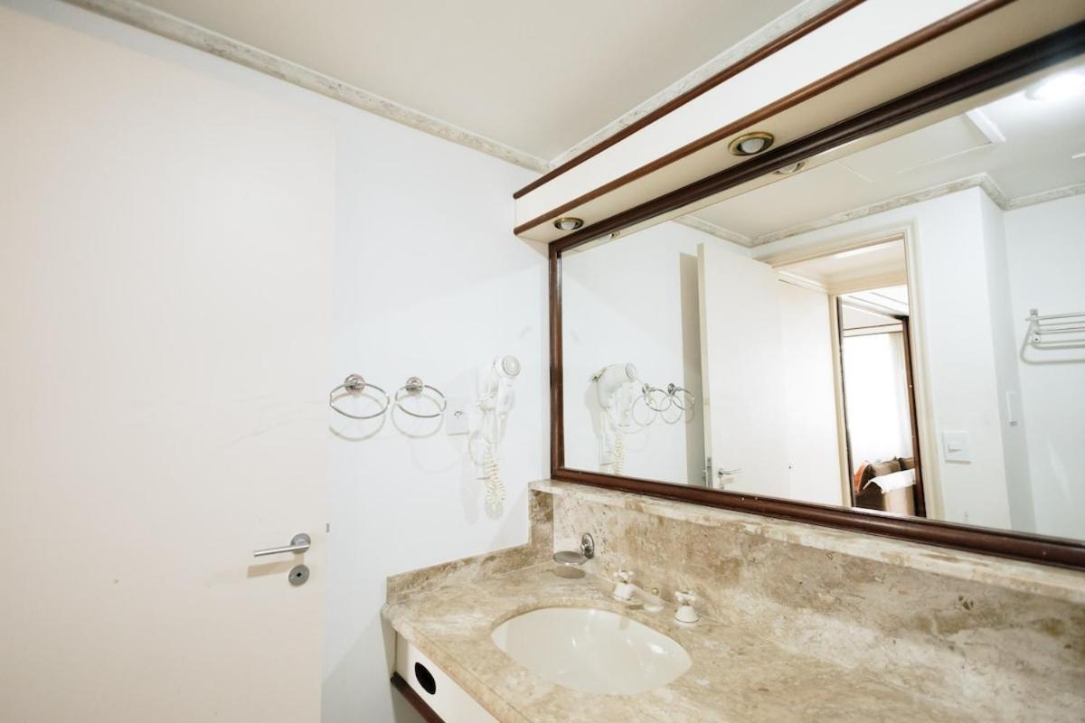 Flat 1710 - Apart 1710 •le Premier Jd. Paulista *