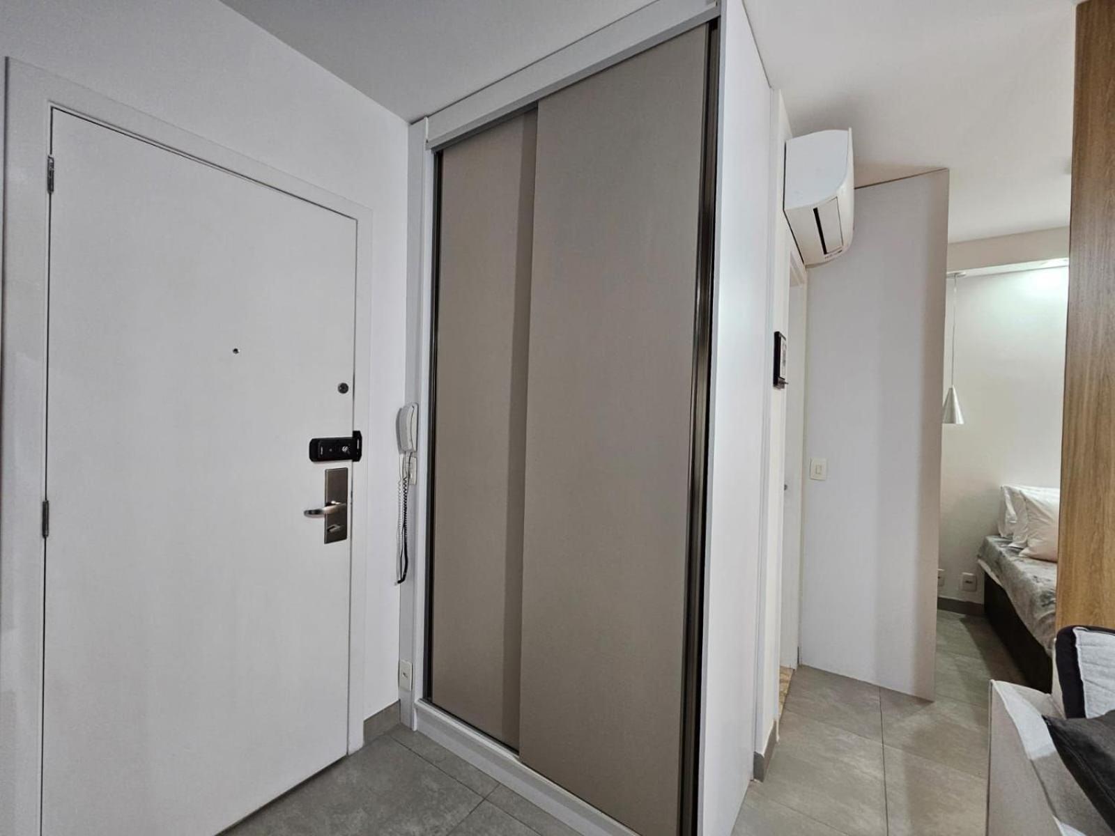 Apartemen No Brooklin P/ 4 Pessoas Com Garagem.