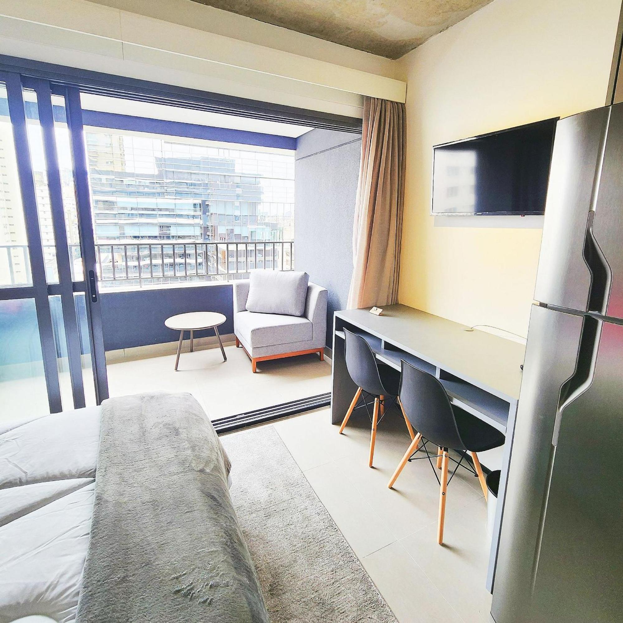 Apartment On Augusta By Housi