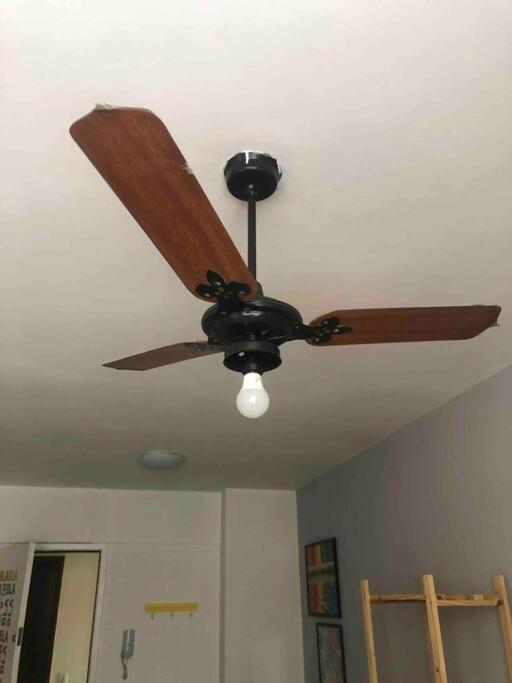 Apartemen Apto 29 - Pequeno Com Otima Localizacao Sao Paulo