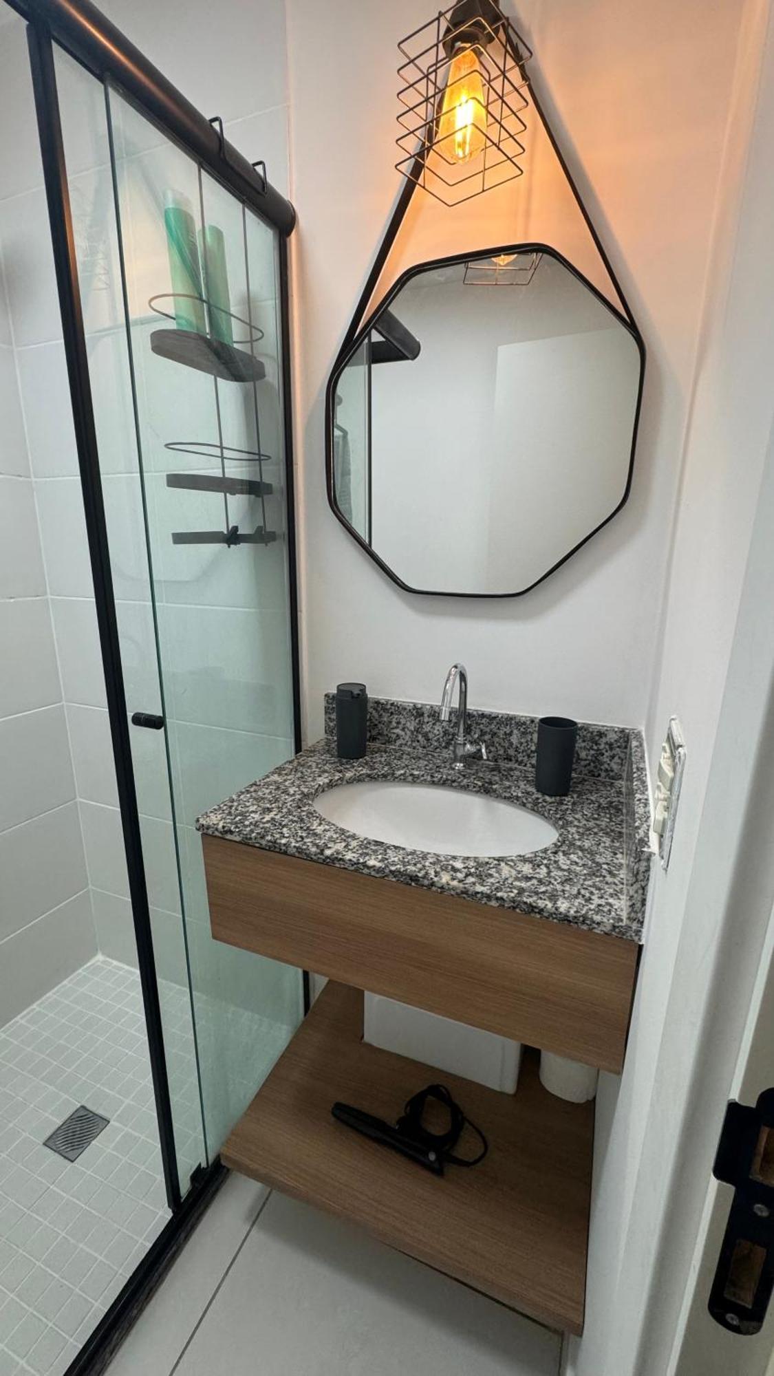 Apartment Veneza Prox Metro Bras, Feirinha Madrugada, 25 Marco, Templo Salomao *