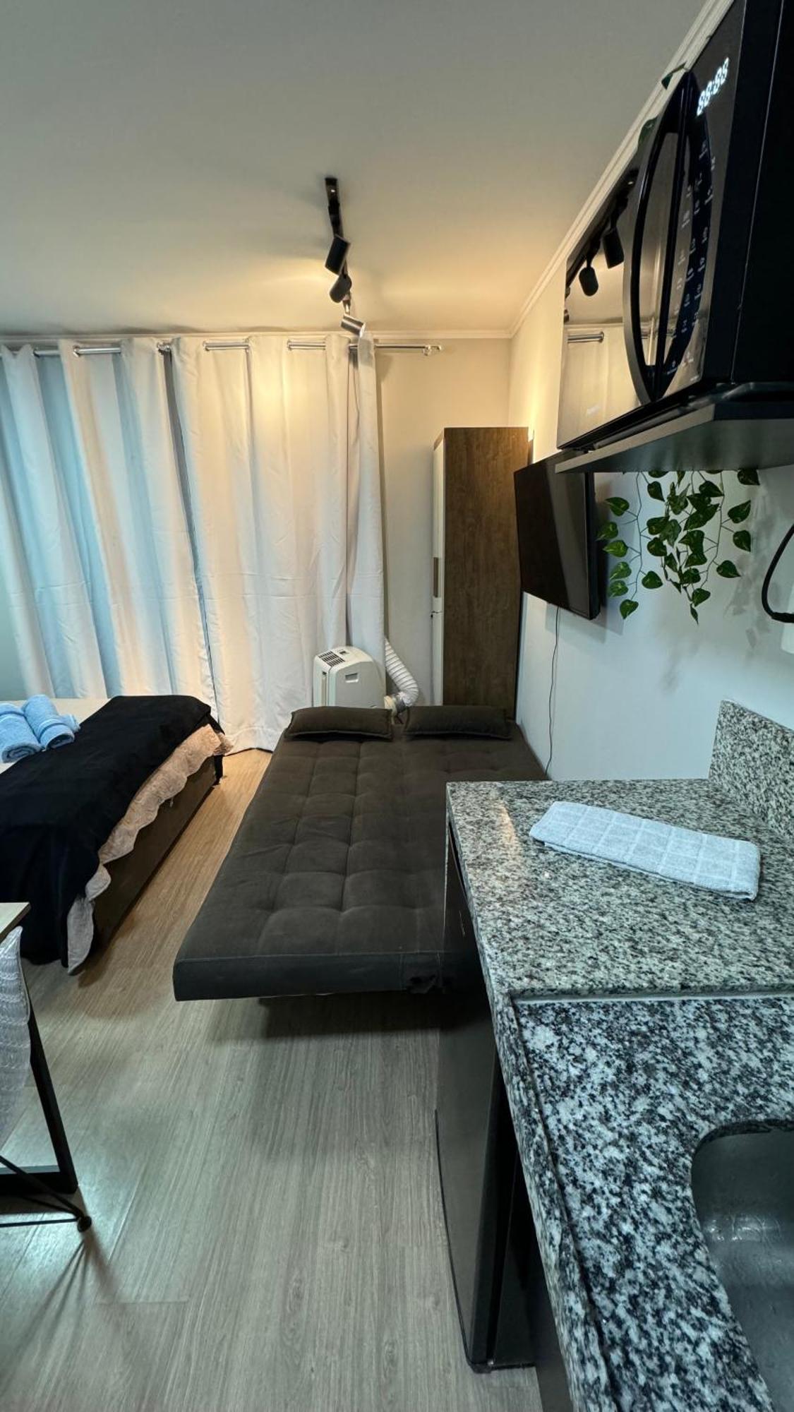 Veneza Prox Metro Bras, Feirinha Madrugada, 25 Marco, Templo Salomao Sao Paulo