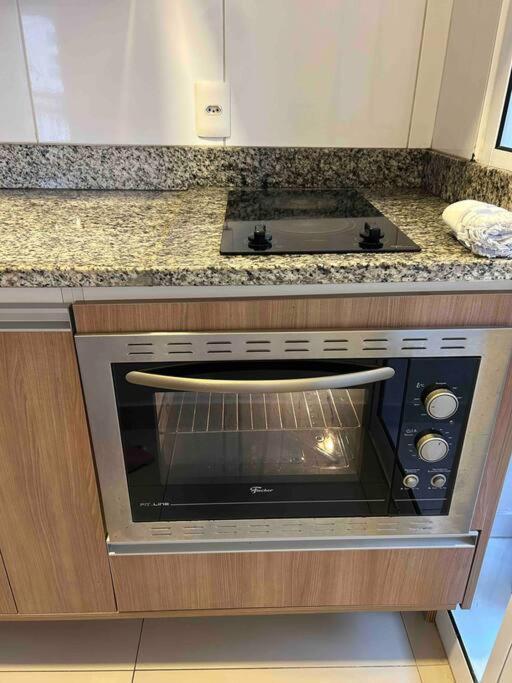 Apartemen Lk1005 Espacoso Com Vista Da Vibrante Rua Augusta *