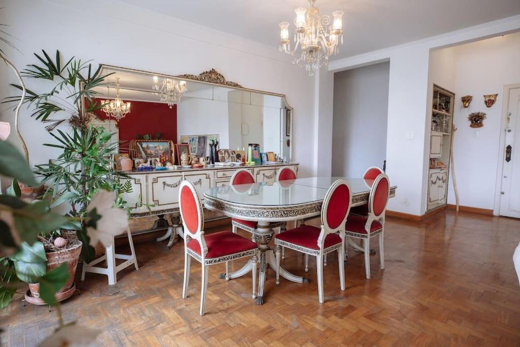 Apartment Extravagance In Heart Of Sp