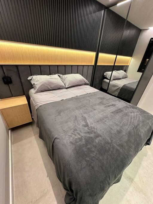 Lindo Loft Olimpia Com Vaga De Garagem Apartment Sao Paulo