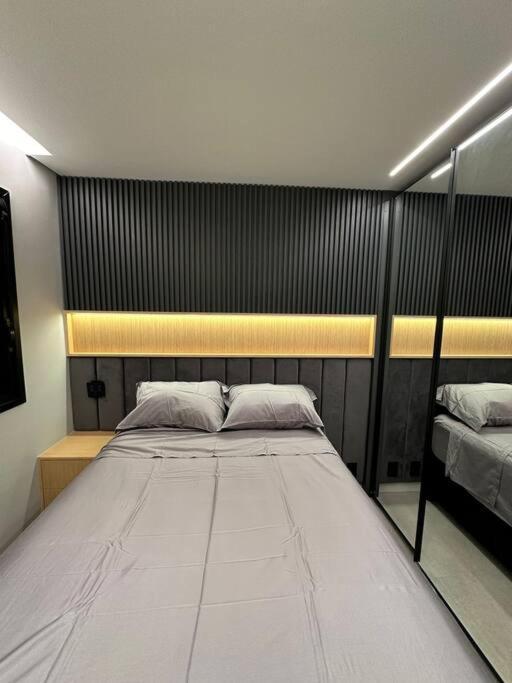 Lindo Loft Olimpia Com Vaga De Garagem Apartment Sao Paulo