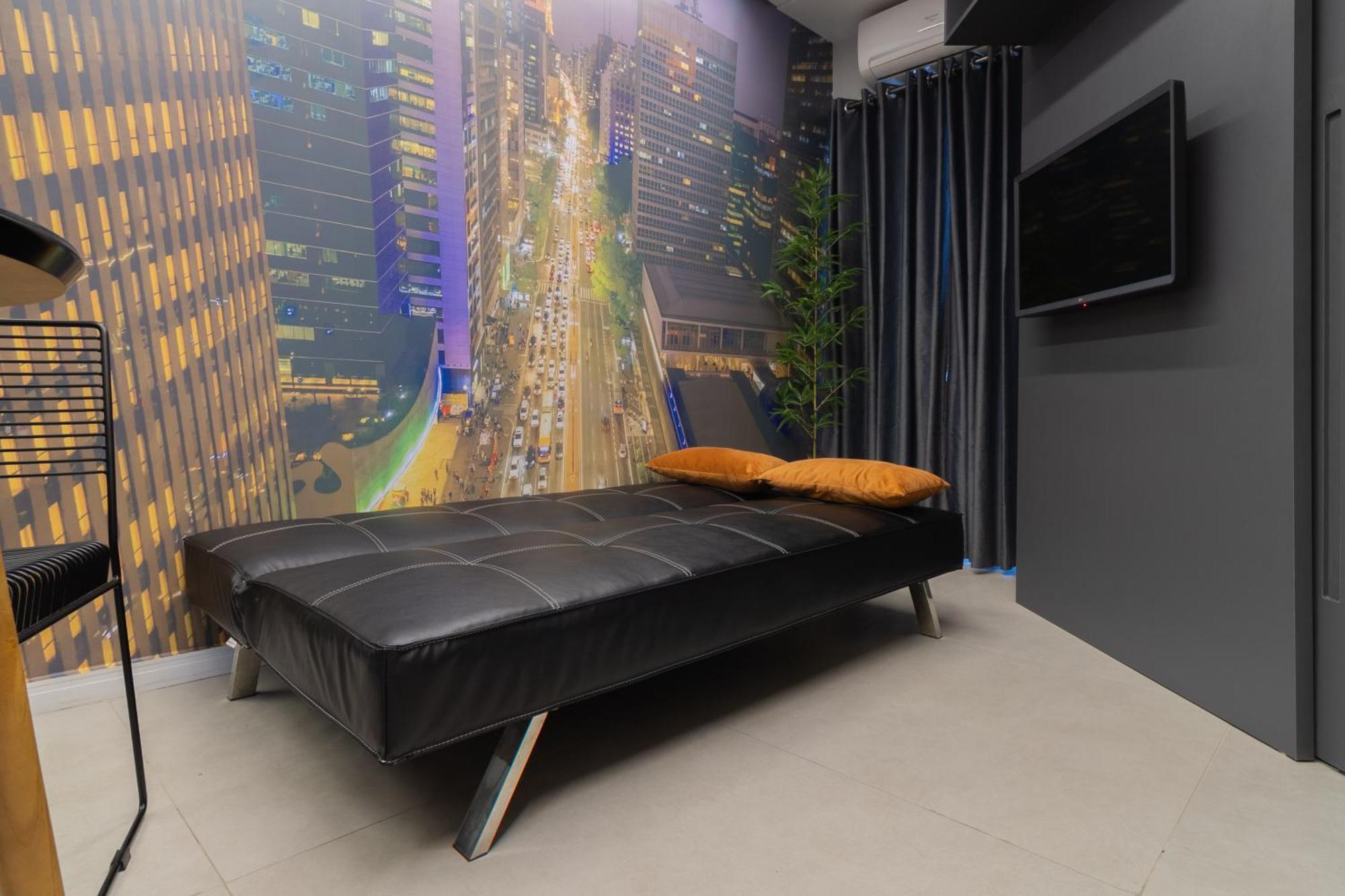 Flat 3 Pessoas Com Garagem, Piscina, Academia E Lavanderia * Sao Paulo