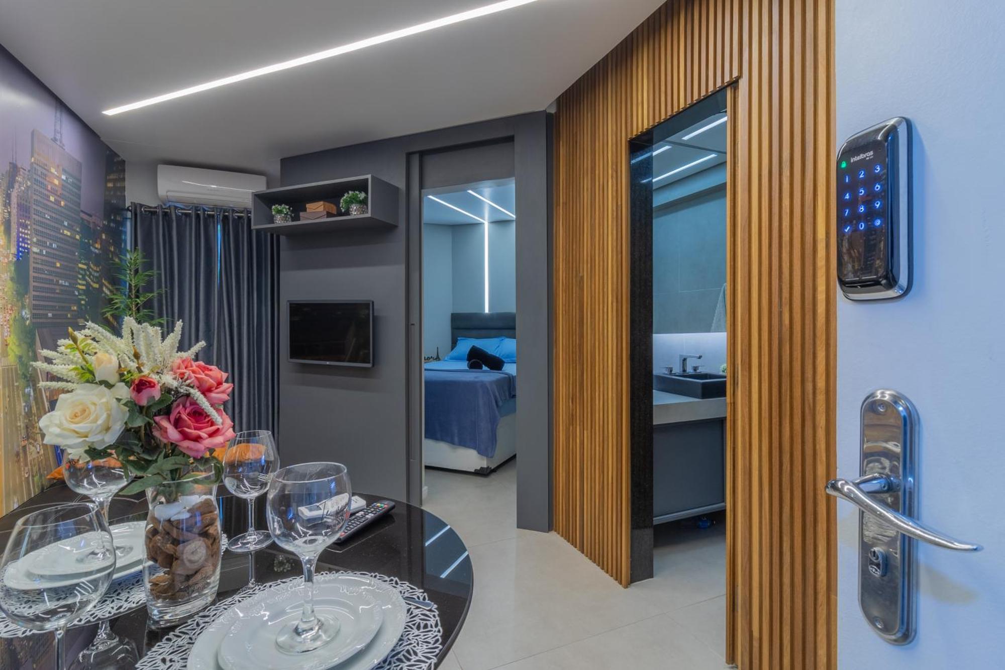 Flat 3 Pessoas Com Garagem, Piscina, Academia E Lavanderia