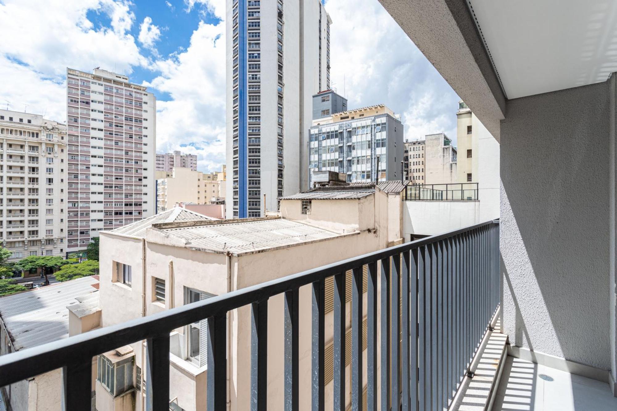 Aurora Paulistana A Passos Do Metro Republica São Paulo