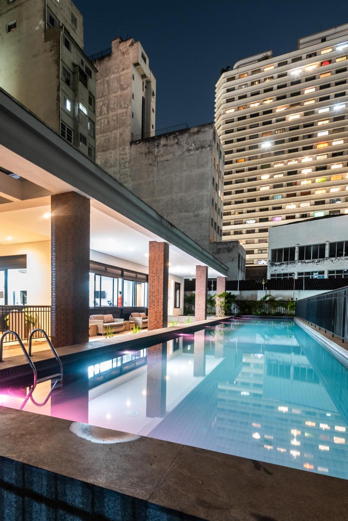 Rosemari's 22 Luxuoso Apartment