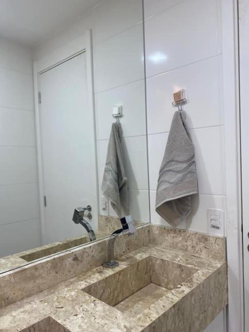 Apto Muito Bem Localizado, Proximo Expo Transamerica, Vibra, Autodromo E Morumbi Apartment *