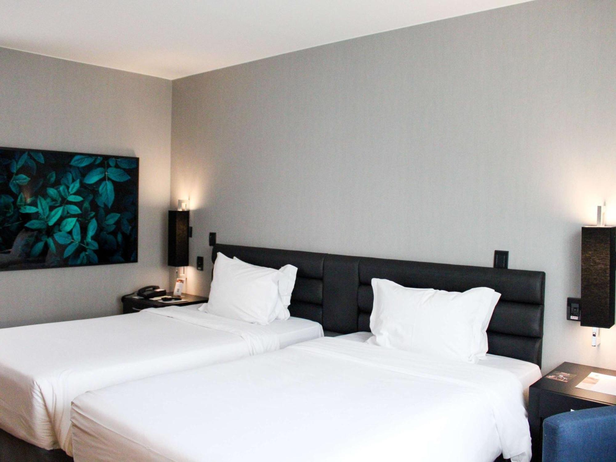 Hotel Grand Mercure Vila Olimpia 5*
