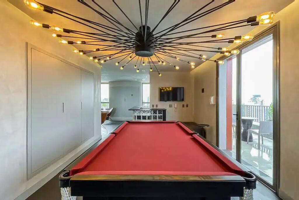 Apartment Luxuoso Ap Ao Lado Do Allianz *