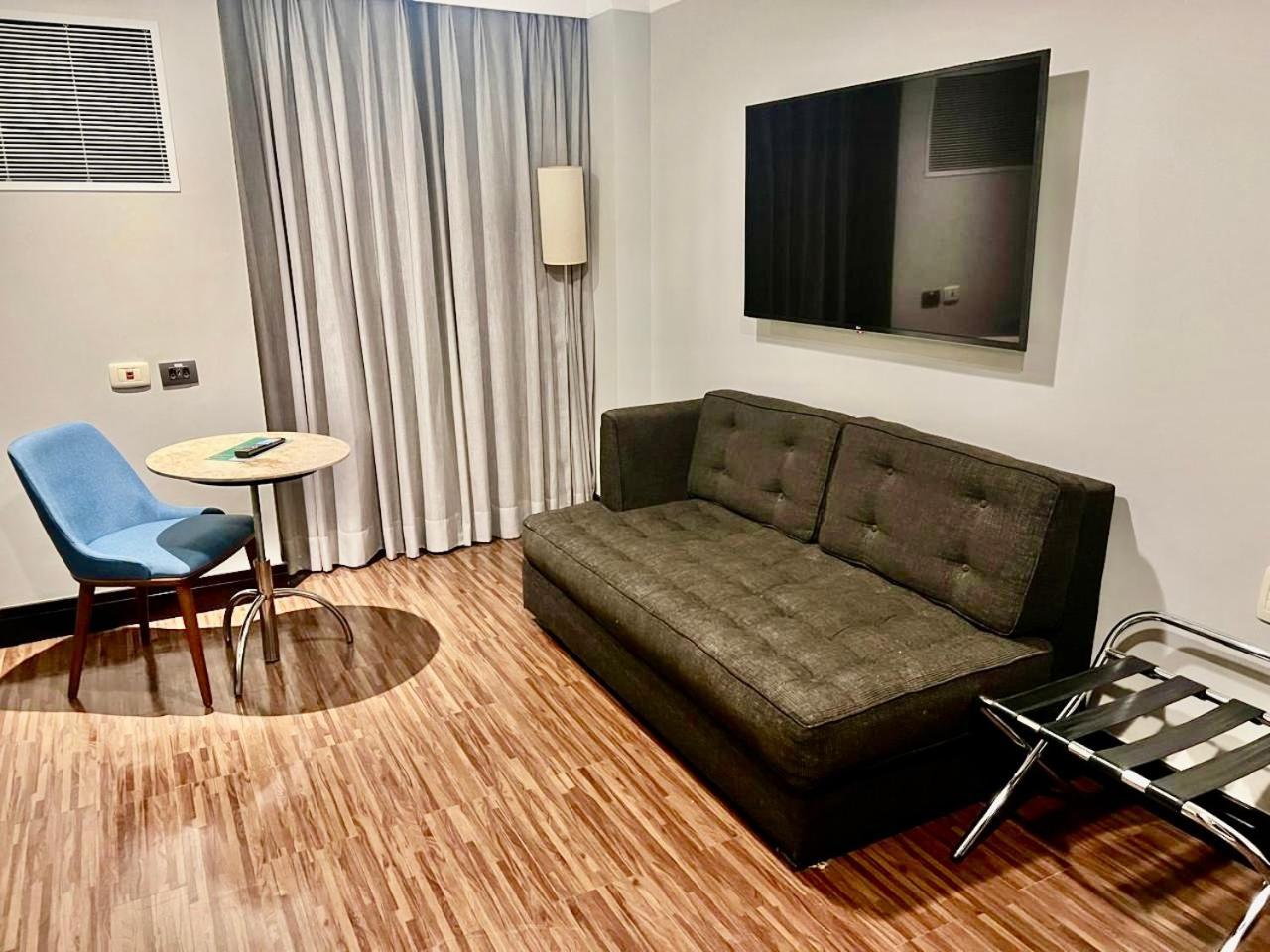 Internacional Plaza Jardins Apartment