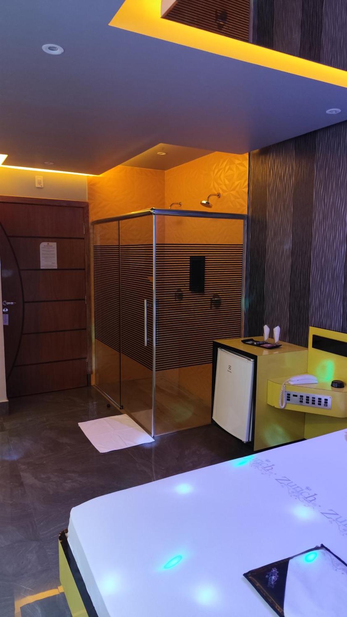 Hotel do amor Zurich 4 *