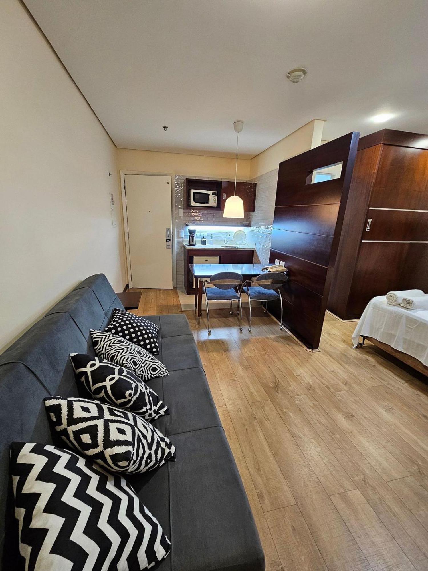 Apartment Flat Rua Americo Brasiliense 2163 Uh1208