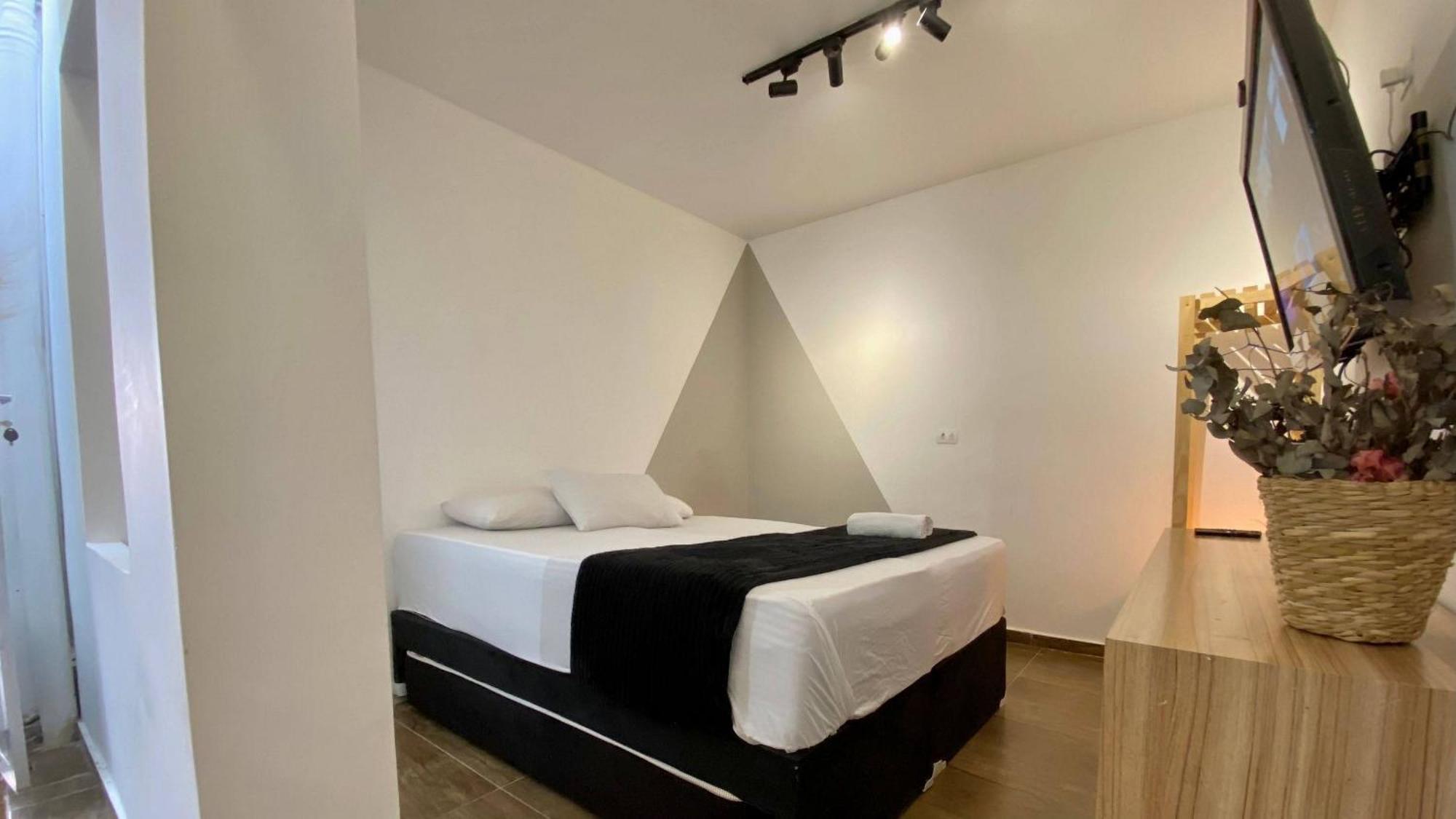 E Quartos Privativos Na Chacara Santo Antonio Tatil Evi