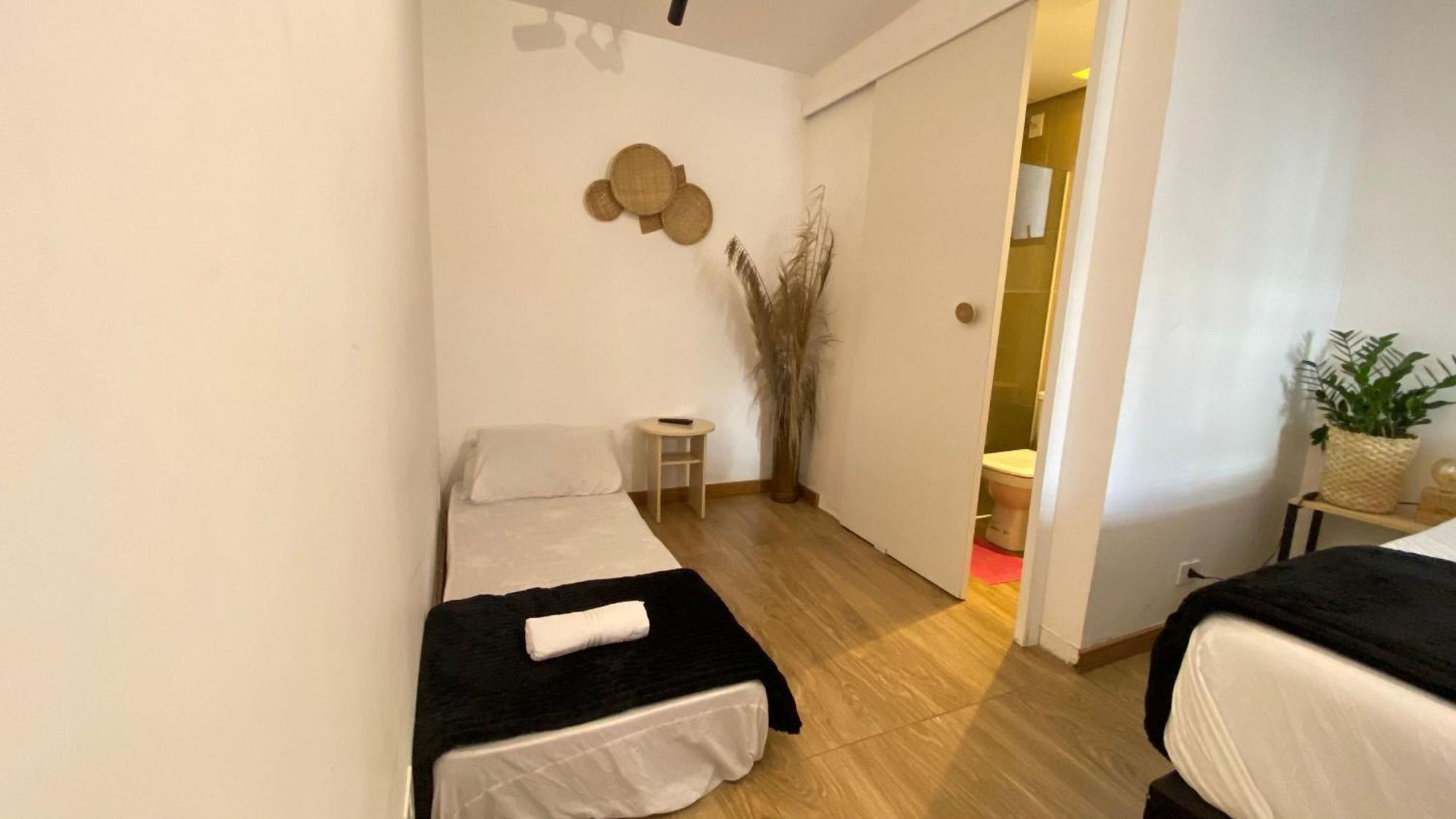 E Quartos Privativos Na Chacara Santo Antonio *