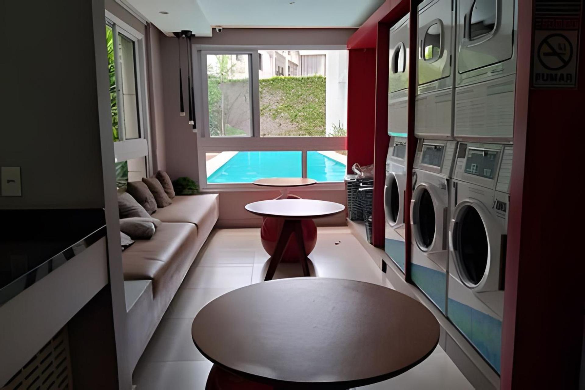 Host - Estacao Da Luz Daire