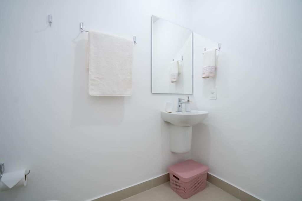 Em Pinheiros - 2 Quadras Da Faria Lima E Madalena Apartemen