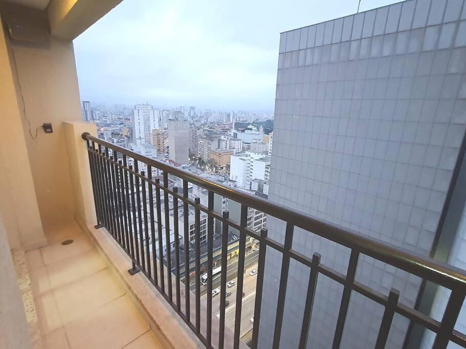 Apto Perto De - Em Frente Ao Metro Apartment
