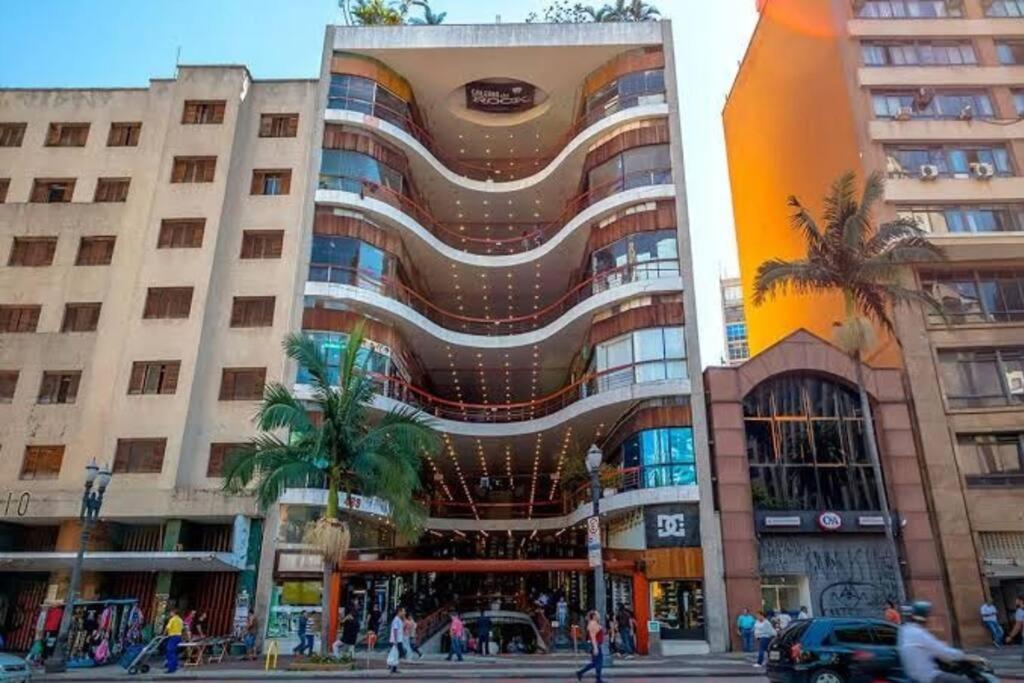 Apto Perto De - Em Frente Ao Metro * Sao Paulo