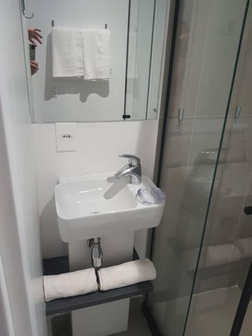 Vn Oscar Freire Ap 1507 * São Paulo