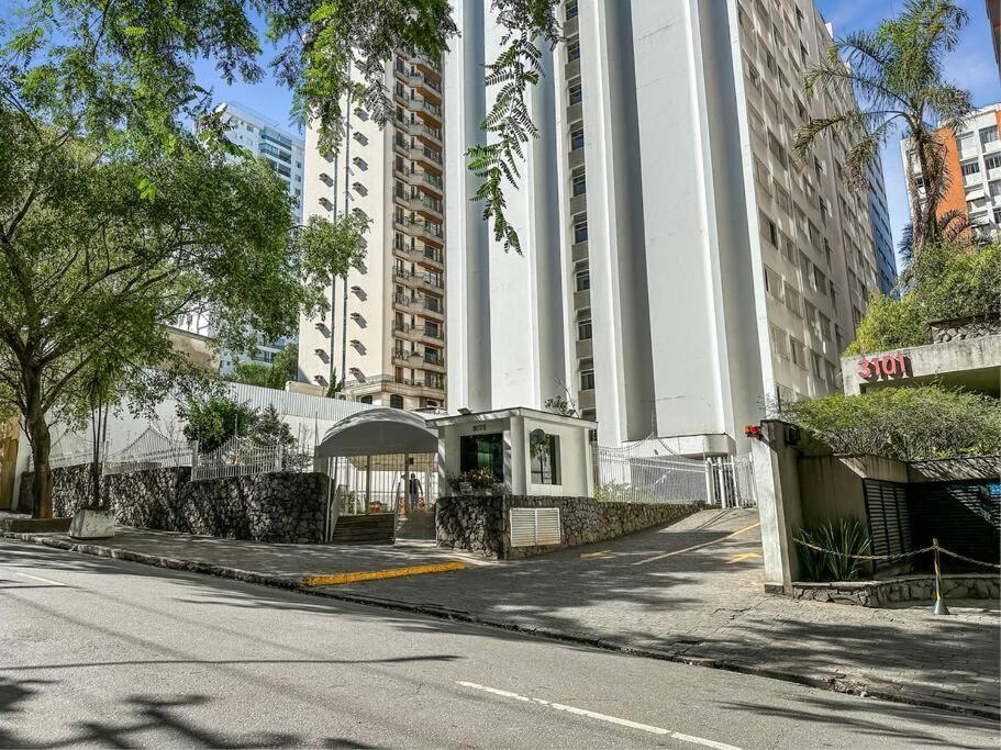 Complete Spacious Jardins Great Location Sao Paulo