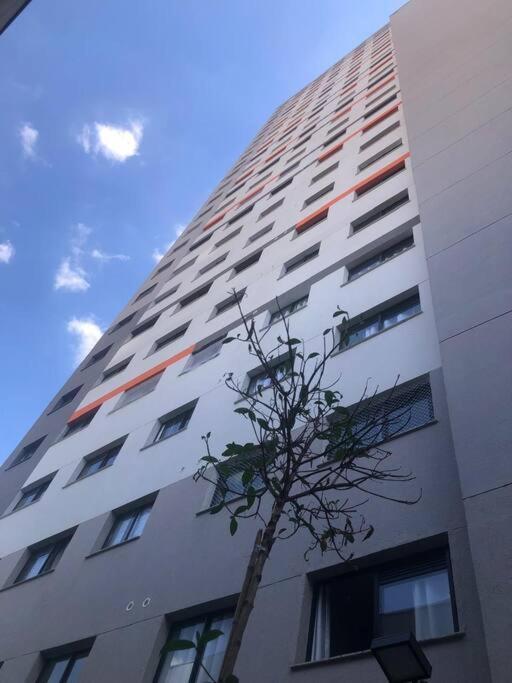 06 - Apto Liberdade Se 500'metro Apartment *