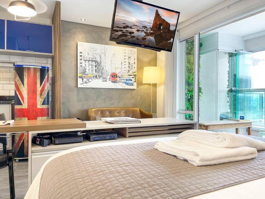 Private Airport View Kitchen Heat Open Pool *