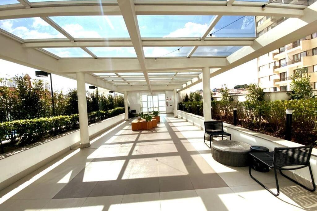 Apartment Private Airport View Kitchen Heat Open Pool *