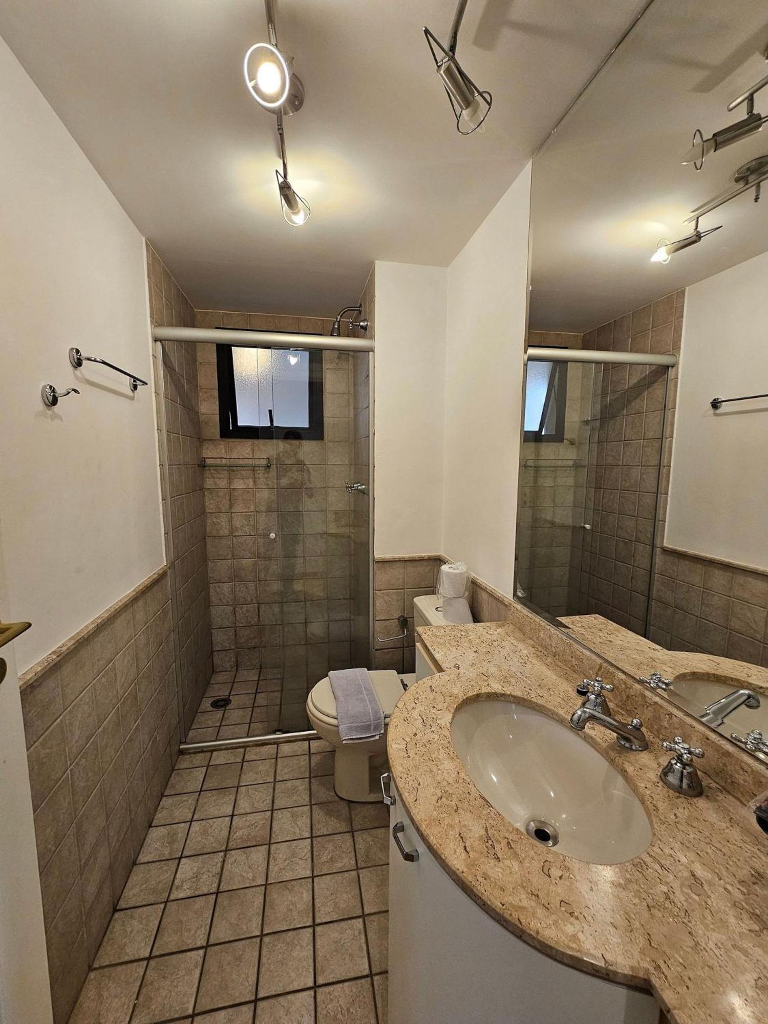 Flat Com Dois Quartos E Dois Banheiros Apartment