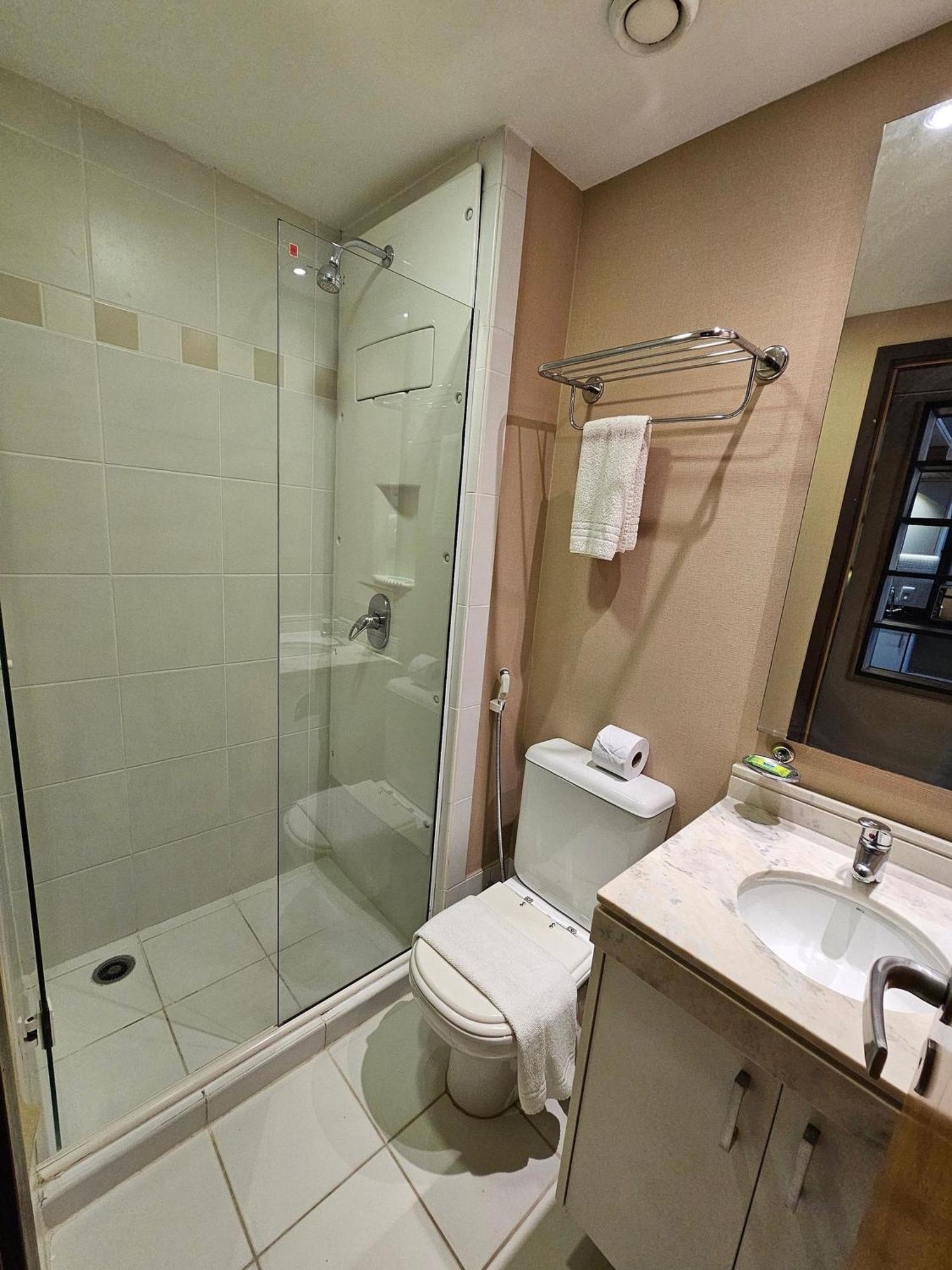 Flat Dois Quartos Av Ibirapuera 2927 Hotel *