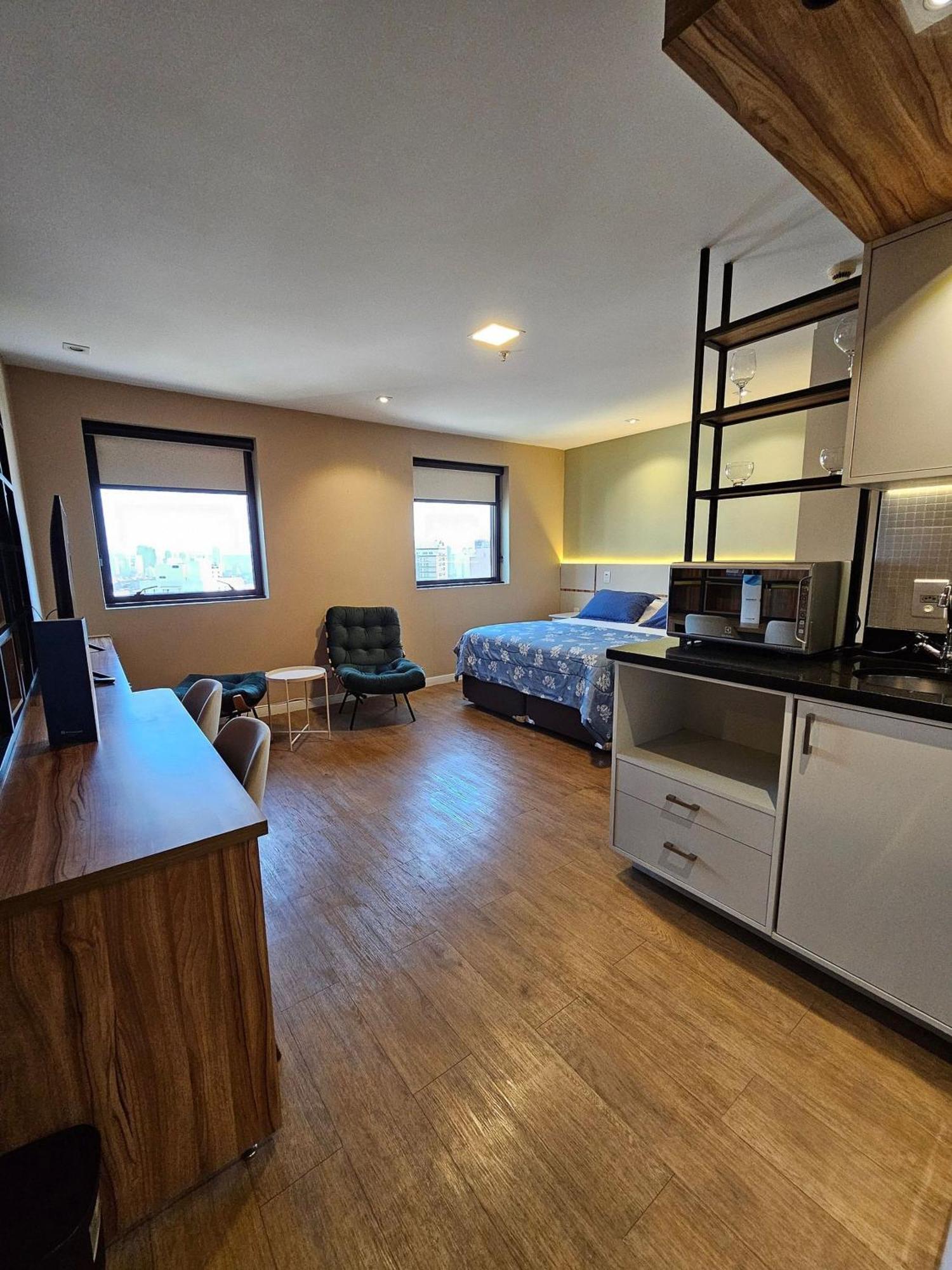 Hotel Flat Dois Quartos Av Ibirapuera 2927 *