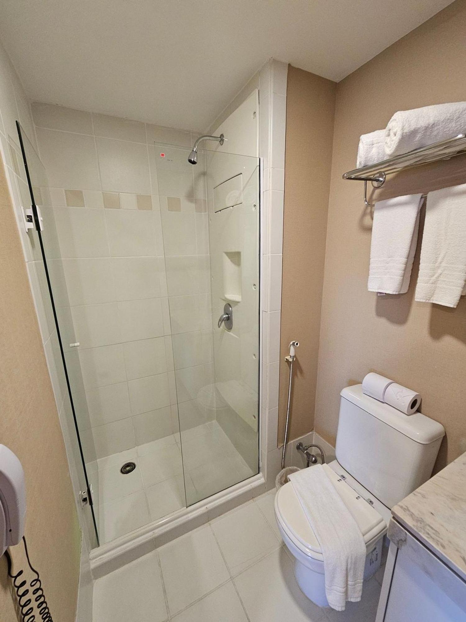 Flat Dois Quartos Av Ibirapuera 2927 Hotel *