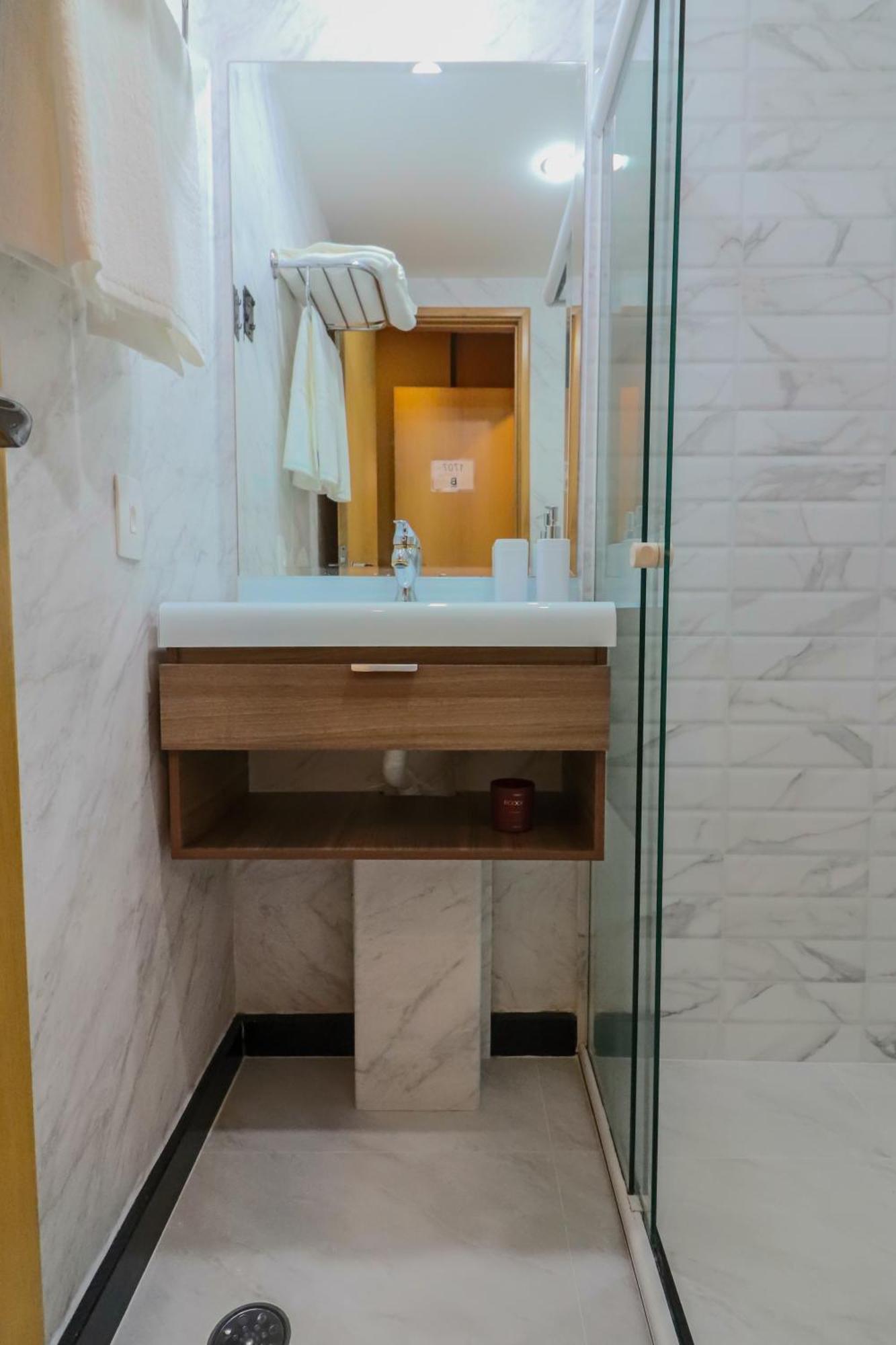 1707 Flat Com Duas Com Servico De No Itaim Bibi! Sao Paulo