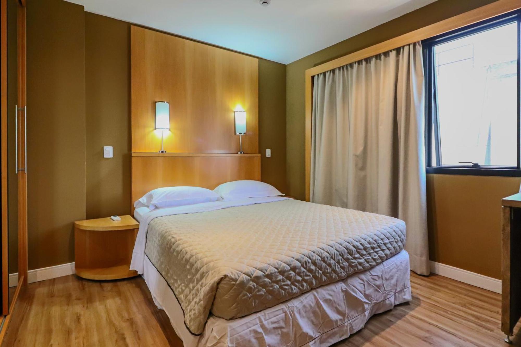 Daire 1707 Flat Com Duas Com Servico De No Itaim Bibi! Sao Paulo