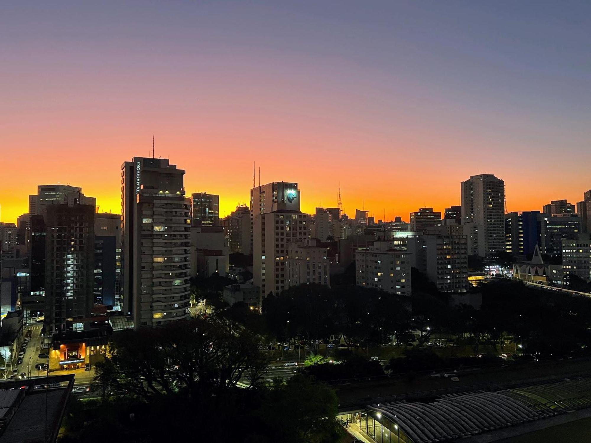 Cantinho Paulista Com Vista Maravilhosa