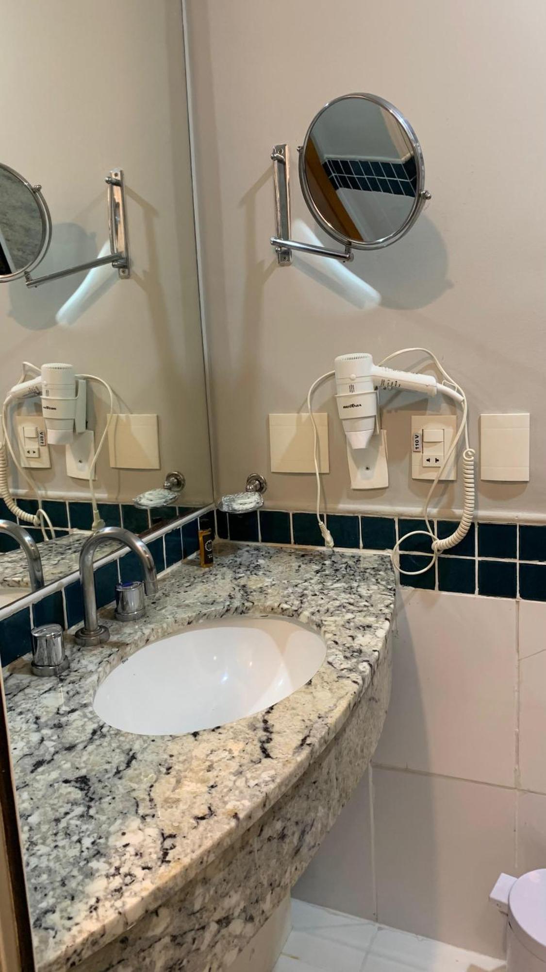 Aparthotel Flat Confortavel Prox Ibirapuera E Jardins Com Garagem Sao Paulo
