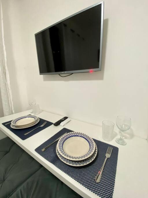 Apartment 05 - Apto Liberdade Se 500'metro *