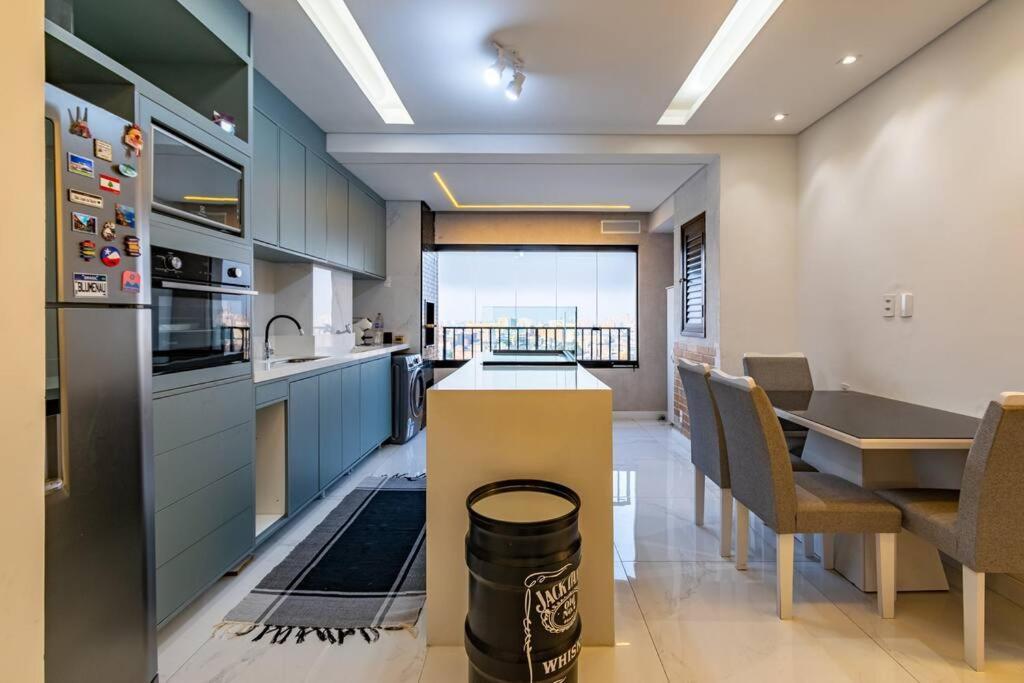 Apto Bras Com Piscina Proximo Ao Centro De Compras Sao Paulo
