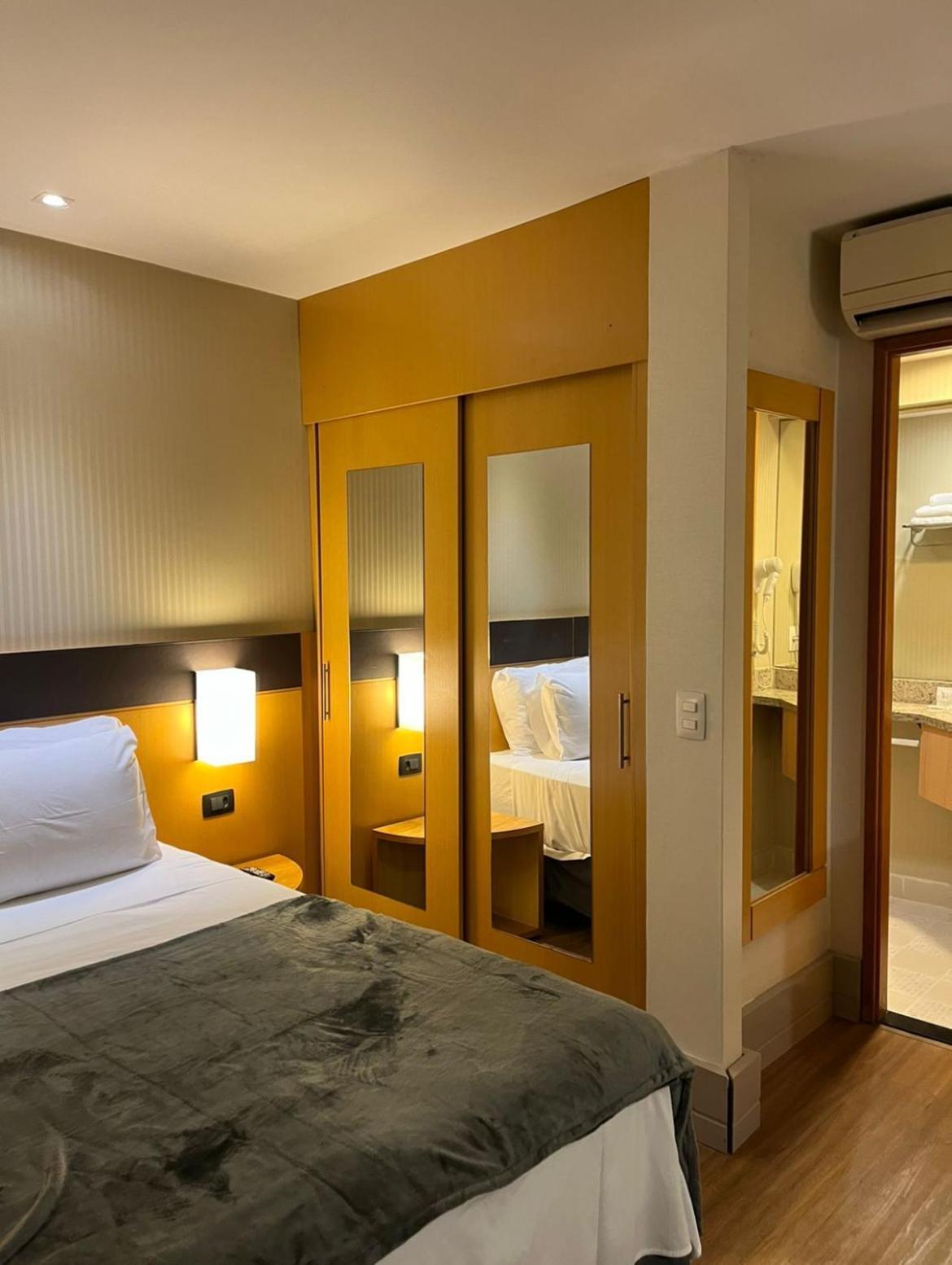 Lets Executive Faria Lima Apartment