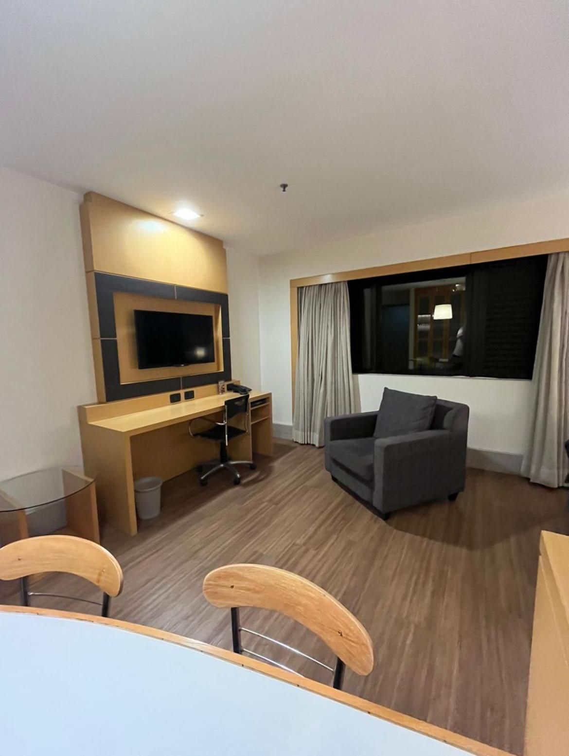 Lets Executive Faria Lima Apartment *
