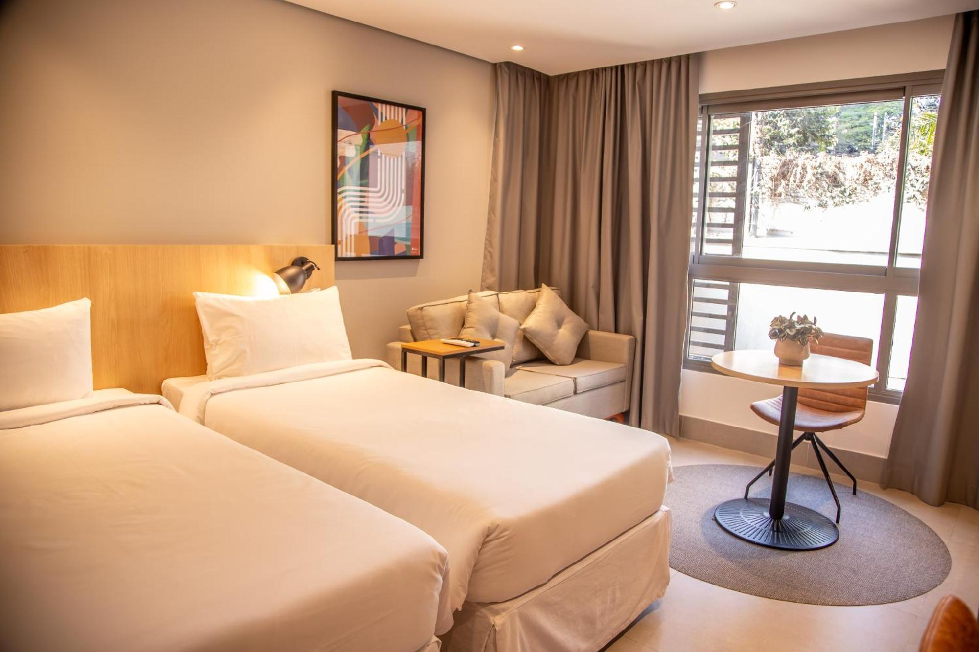 Hotel Cozzy Paraiso 4*
