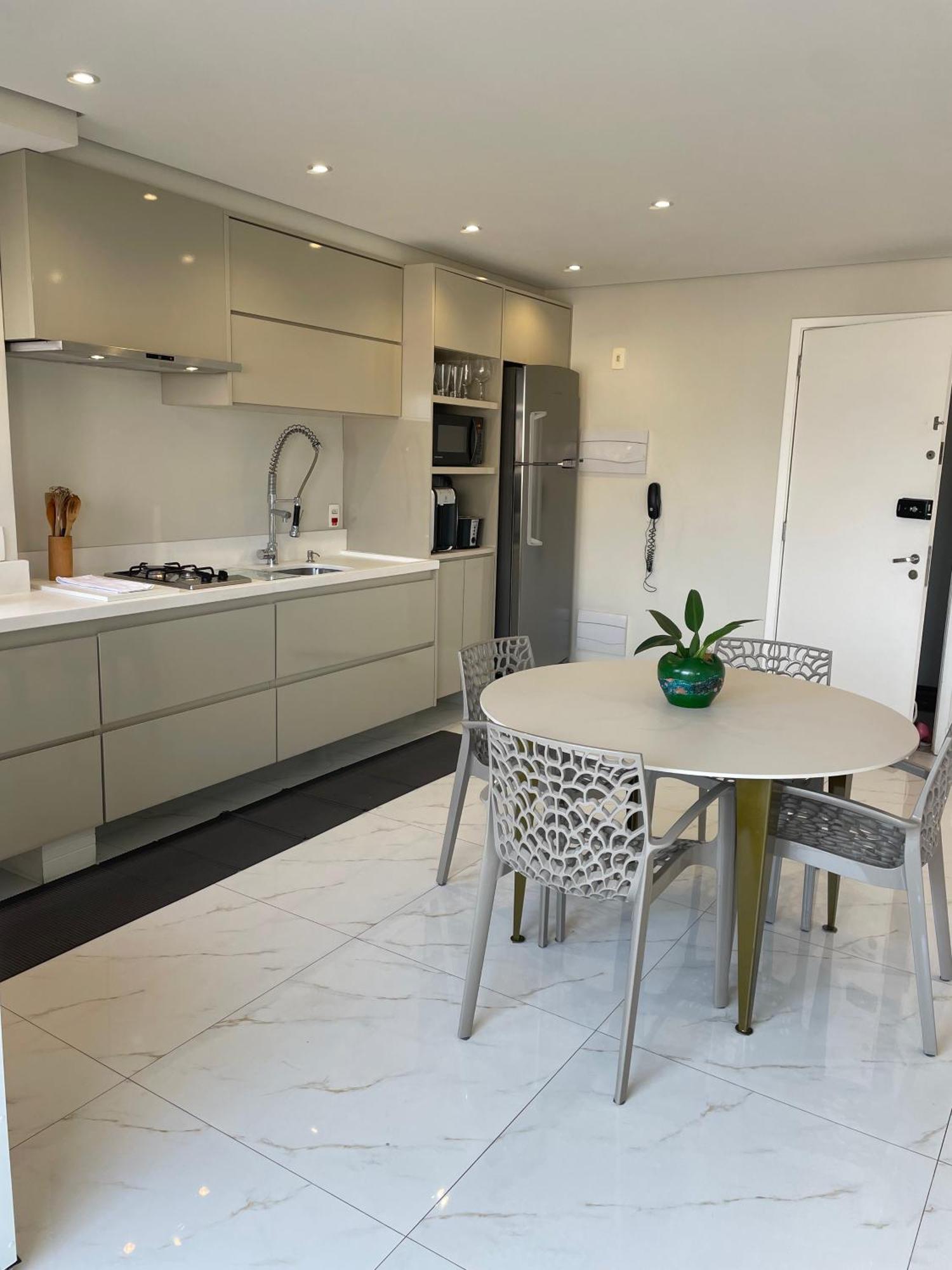Apartemen Lindo! A Algumas Quadras Da Av Paulista E Augusta *