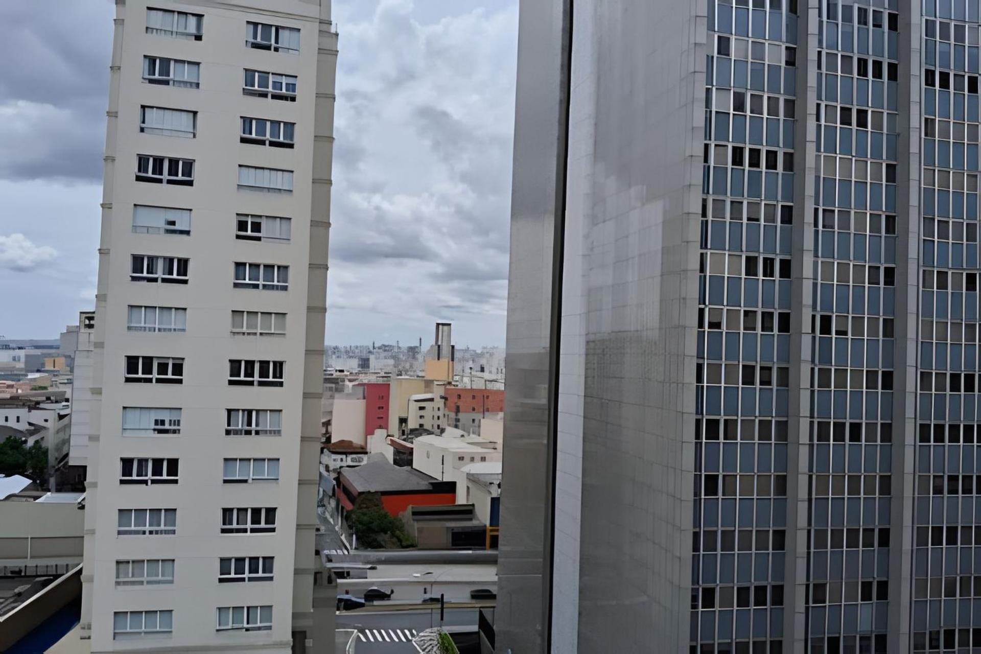 Host - Estacao Da Luz Daire