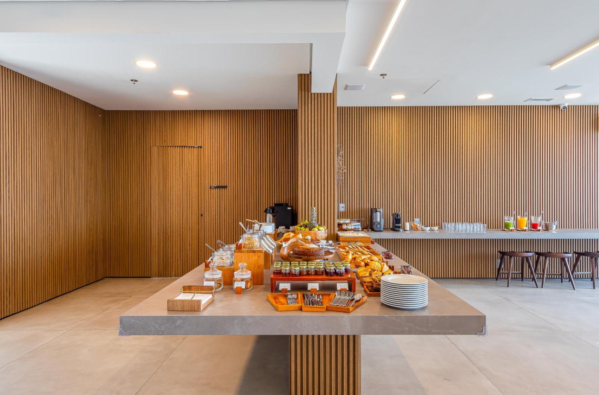 Apartamento Predio Com Rooftop E Cafe Da Manha Ao Lado Da Faria Lima - Jfl